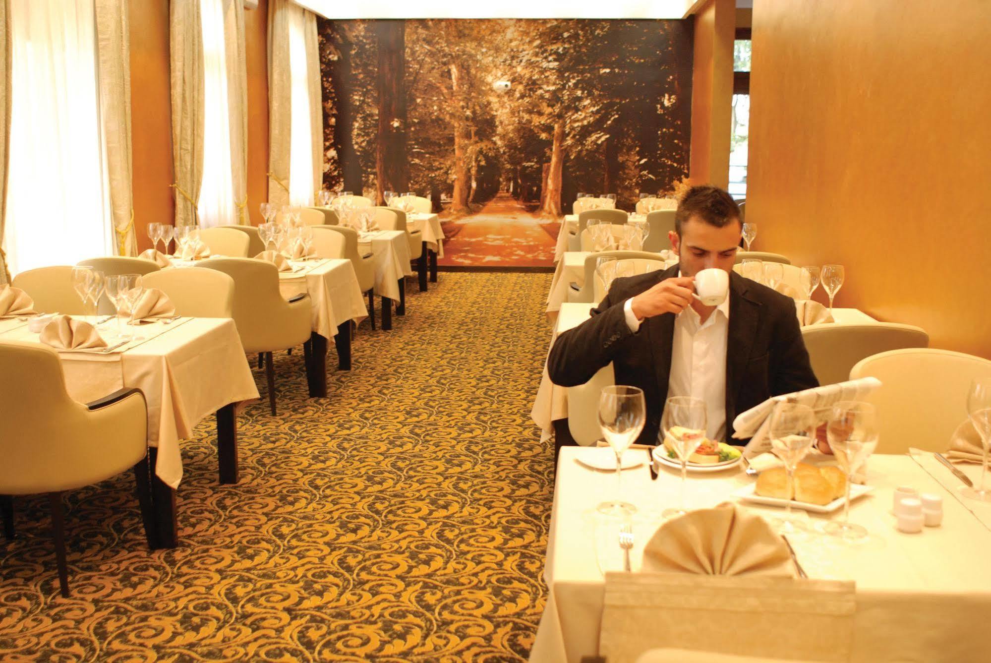 Hotel Hercegovina Ilidža Zewnętrze zdjęcie